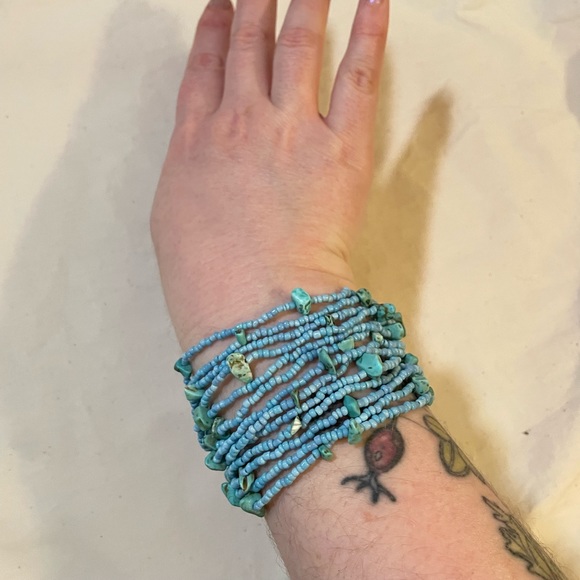 Vintage beaded teal multi-strand bracelet and hoop earrings - Picture 3 of 6